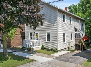 515 Cayuga Dr, Niagara Falls, NY 14304