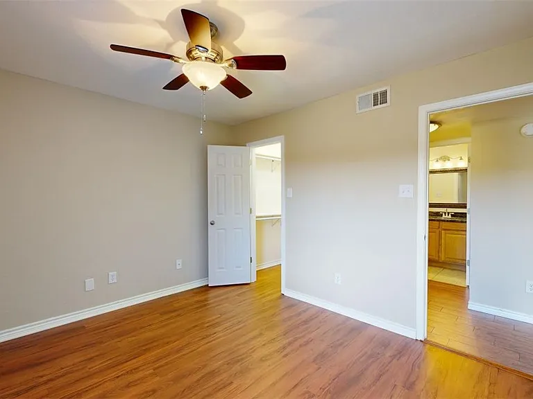 904 University Oaks Blvd #97 — Photo 24