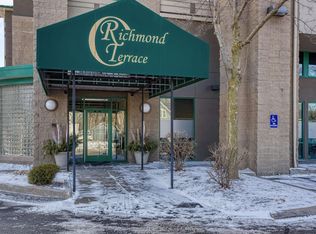 400 Richmond St #322, Appleton, WI 54911