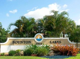15 Hawthorne Ln, Boynton Beach, FL 33426