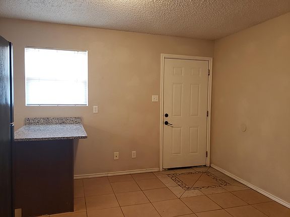 2nd image of 532 N Burk St APT A