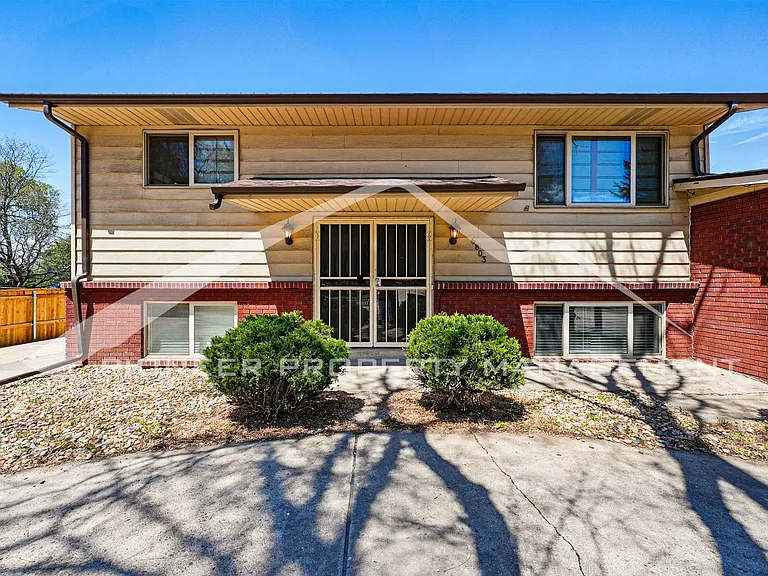 6803 W 32nd Ave — Photo 1