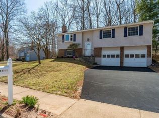 9511 Scorpio Ln, Burke, VA 22015