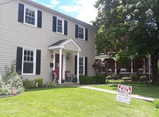 206 W Lincoln Ave, Telford, PA 18969
