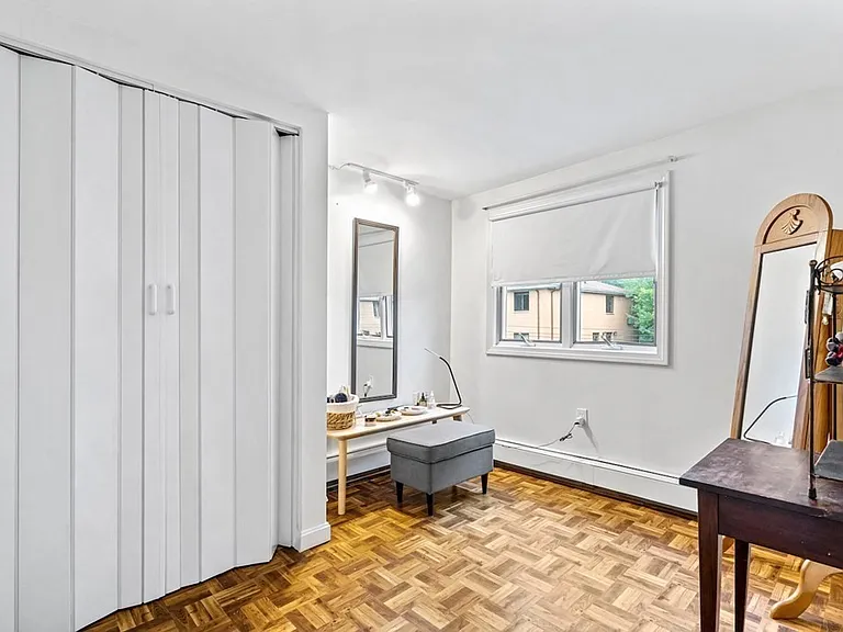 51 Fairlawn St #51 — Photo 15