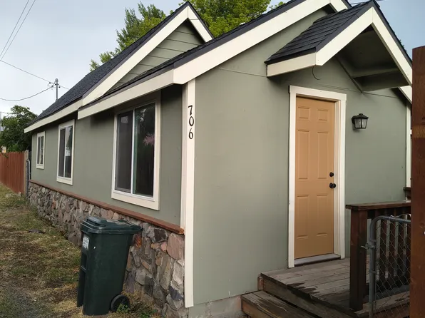 706 1st St, Loyalton, CA 96118