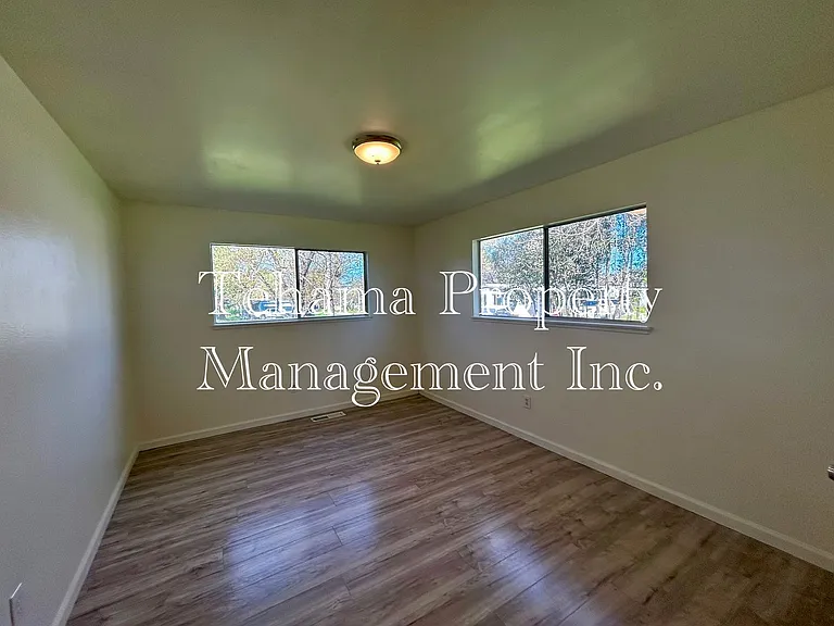 24850 5th Ave — Photo 14