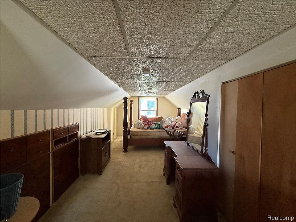 1407 Donald Ave, photo 28