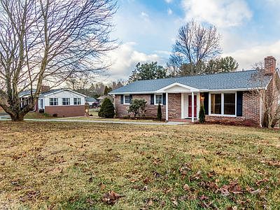 1st image of 431 Heritage Dr