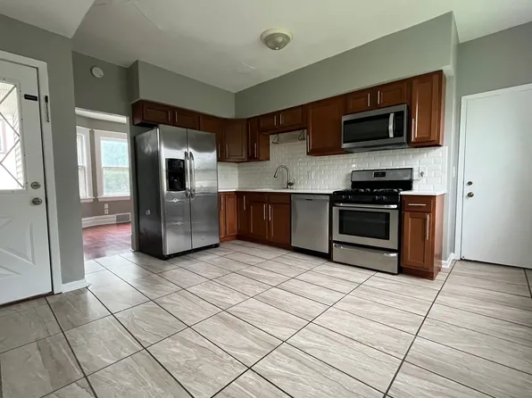 444 Clinton Ave, Saint Paul, MN 55107