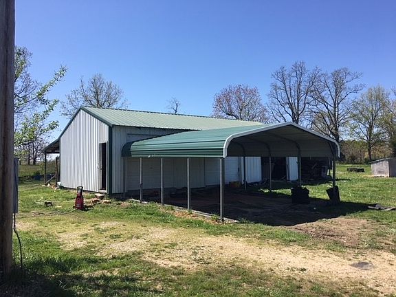 2nd image of 1445 State Highway 175