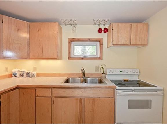 4th image of 1785 Latoya Cir