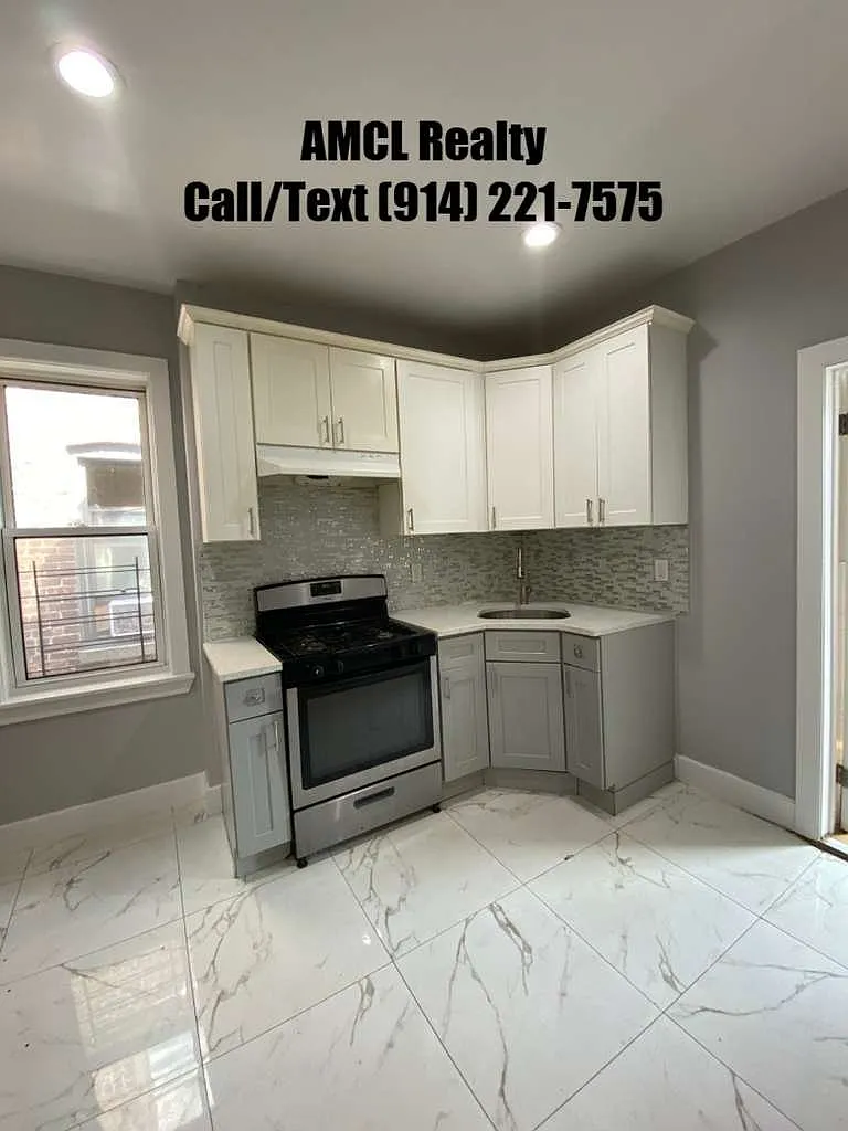2 bed, 1.0 bath, $2,300 — Photo 3