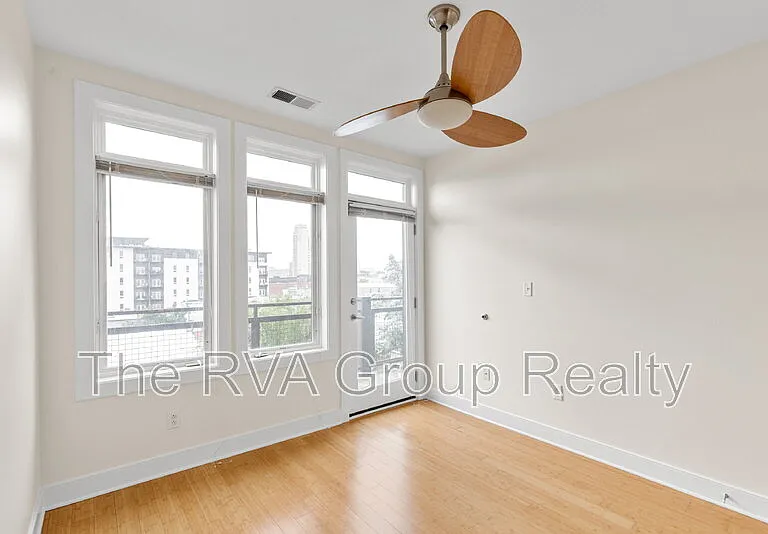 110 W Marshall St #27 — Photo 34