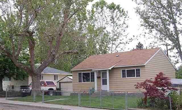 1st image of 2614 W 6th Ave