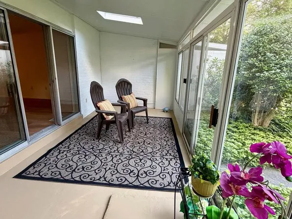 3671 S Leisure World Blvd #15, Silver Spring, MD 20906