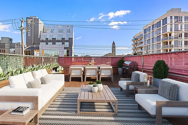 Sold by Thomas Lipovetsky, LREB | media 1