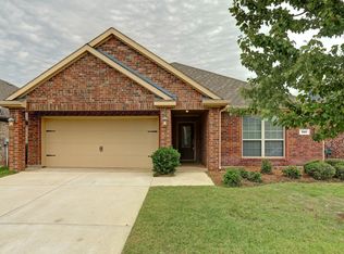 913 Lake Woodland Dr, Little Elm, TX 75068