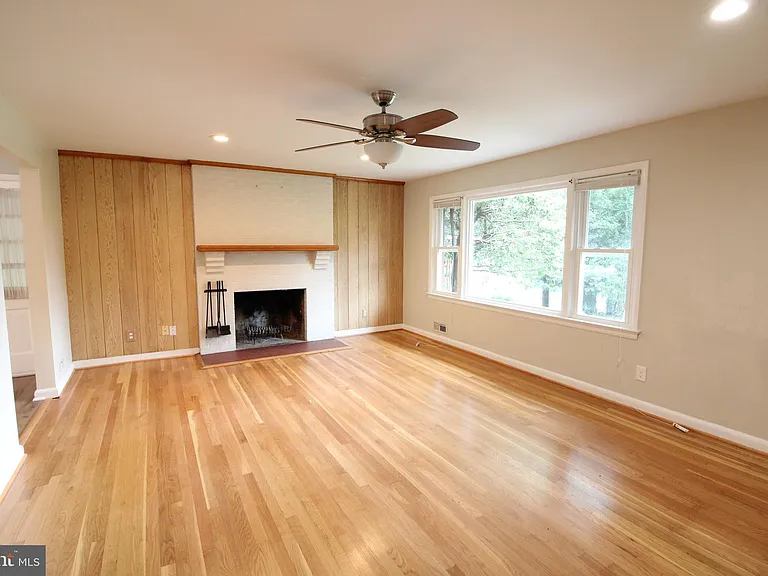 3817 Chanel Rd — Photo 7