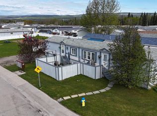 102 W Nickerson Ave, Hinton, AB T7V1A6