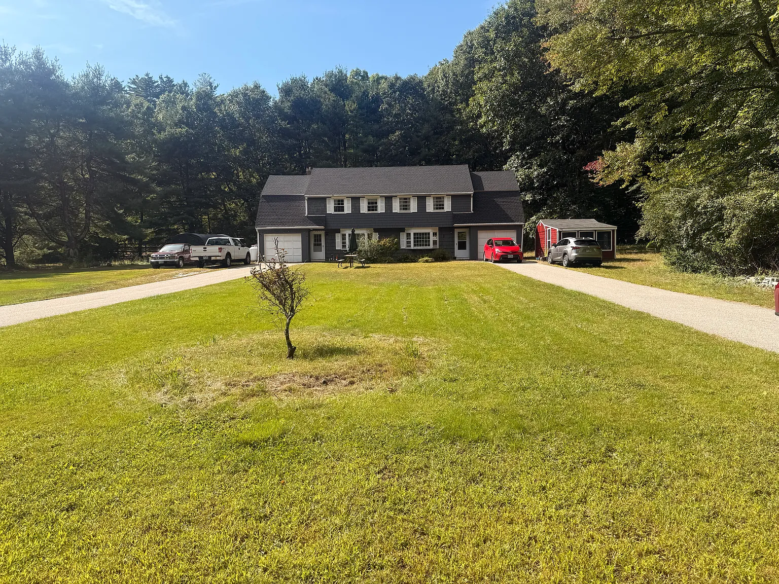 3 bed, 1.5 bath, 1420 sqft, $2,600 — Photo 2