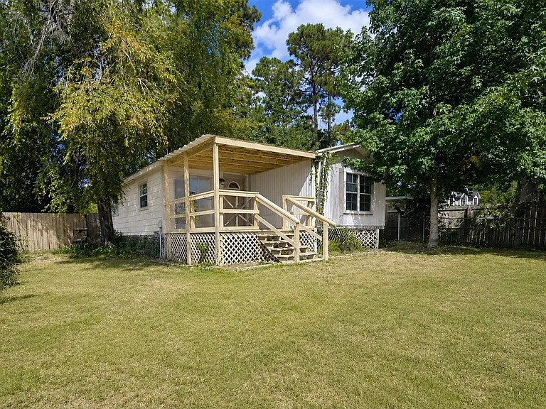 142 Aspen — Photo 3