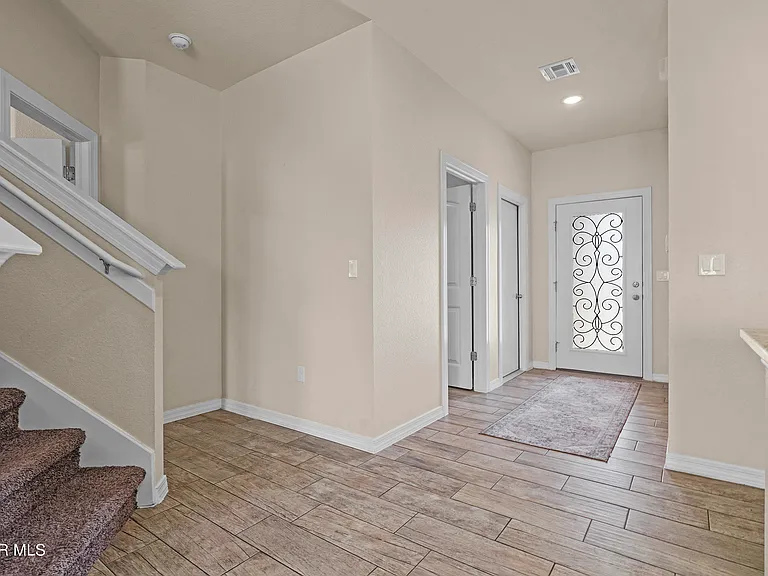 618 Rafael Marmolejo St — Photo 7