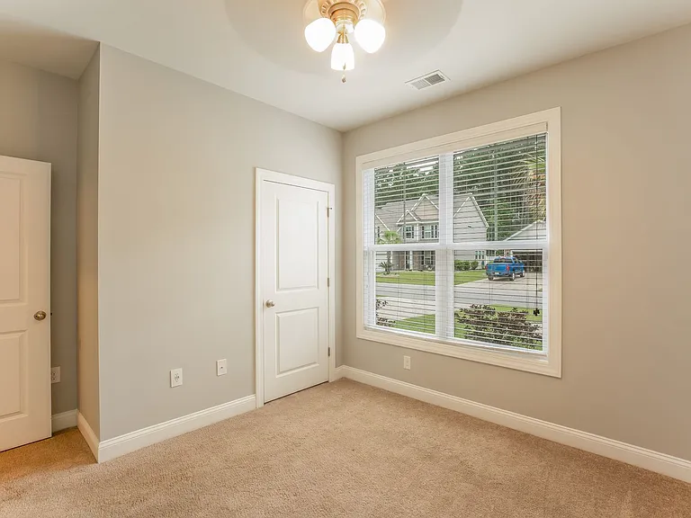 149 Laurel Hill Pl — Photo 9