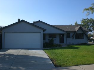 2614 Deodar St, Santa Ana, CA 92705