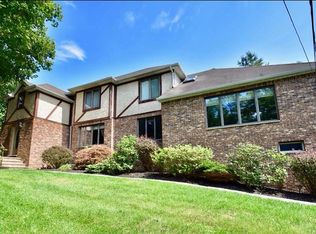 5110 Berkshire Valley Rd, Oak Ridge, NJ 07438