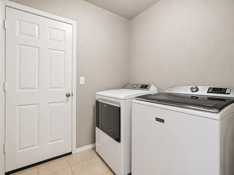 5406 Monaco Ln — Photo 13