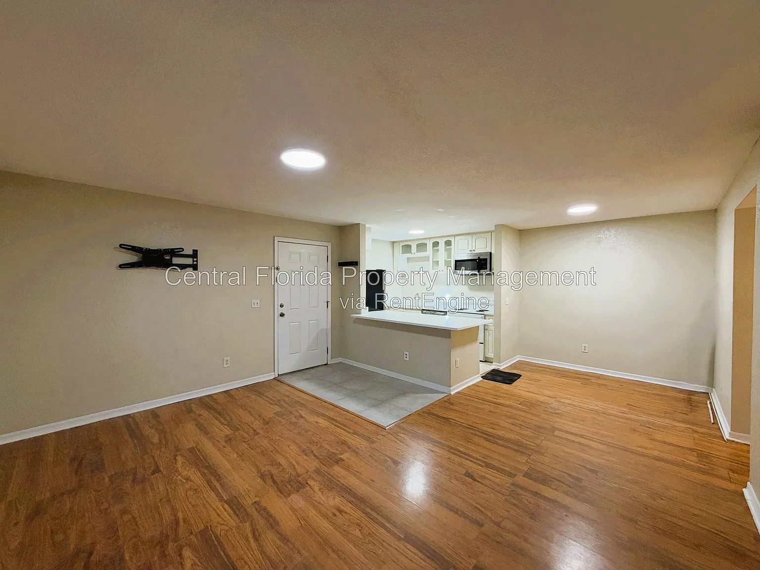 2 bed, 2.0 bath, 846 sqft, $1,449 — Photo 4