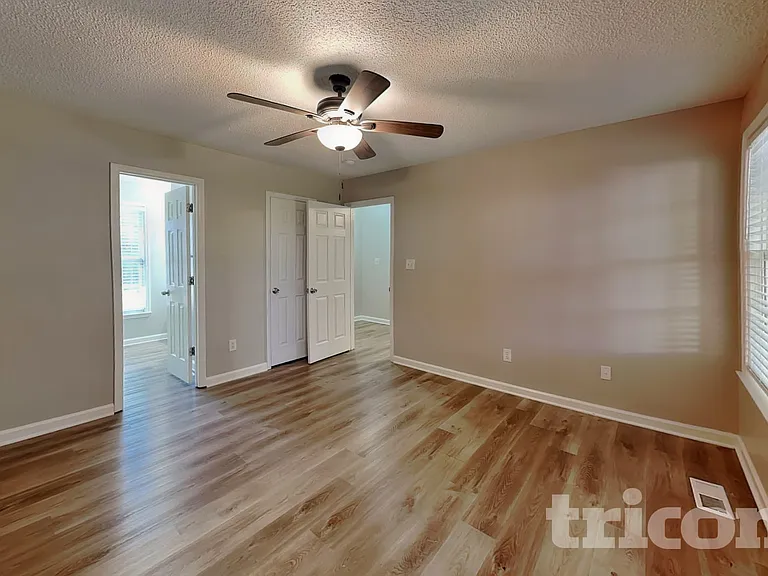 153 Cambridge Elm Dr — Photo 8