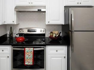 1401 Floribunda Ave, Burlingame, CA 94010