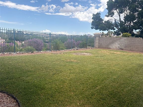 5th image of 1240 Emerald Crest St