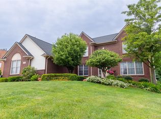 3970 May Center Rd, Lake Orion, MI 48360