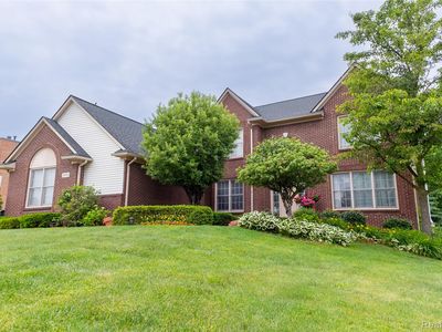 3970 May Center Rd, Lake Orion, MI, 48360