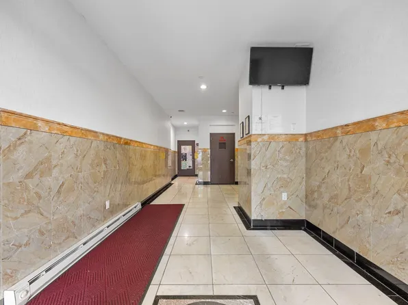 138-12 Northern Boulevard image 15 of 17