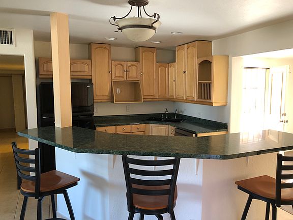 Kitchen with eat in bar