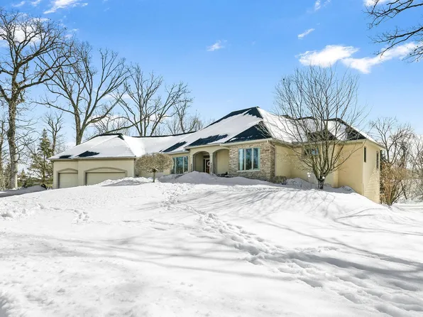 9829 51st St N, Lake Elmo, MN 55042