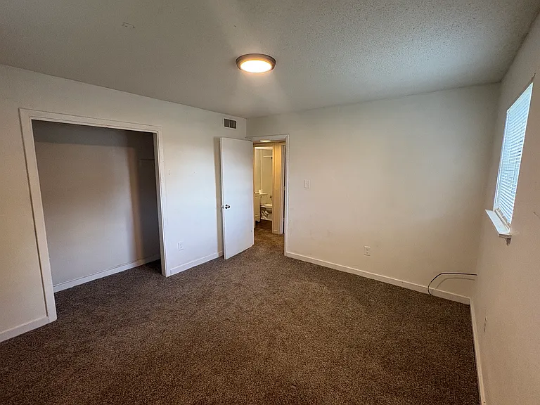 99 W 3rd St #4 — Photo 7