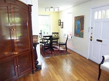 5th image of 2821 S Abingdon St