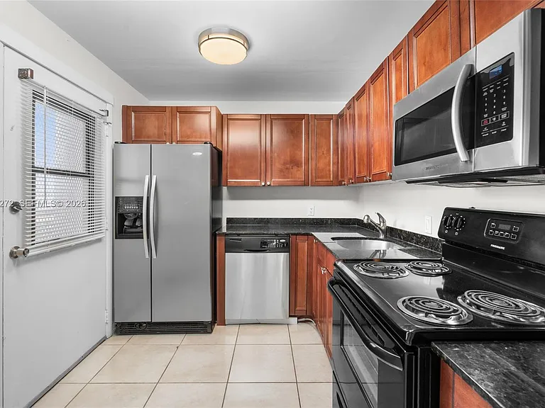 3401 N Country Club Dr #519 — Photo 13