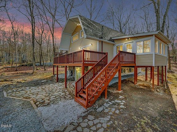 3rd image of 309 Powderhorn Dr