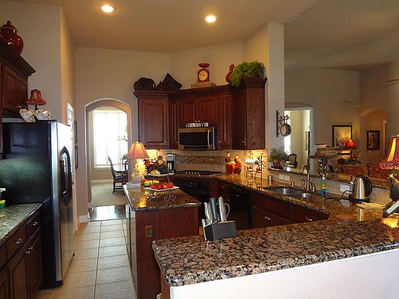 3rd image of 714 Rosewood Dr