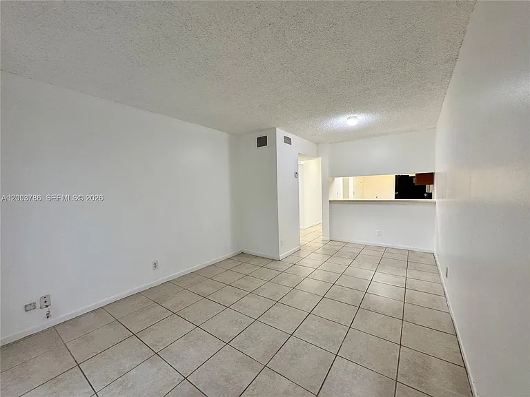 4033 Lakeside Dr #4033 — Photo 18