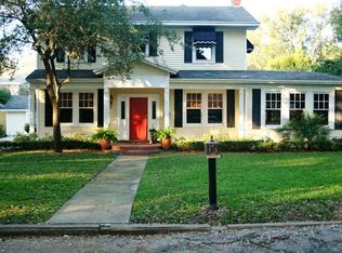 2921 W Hawthorne Rd, Tampa, FL 33611