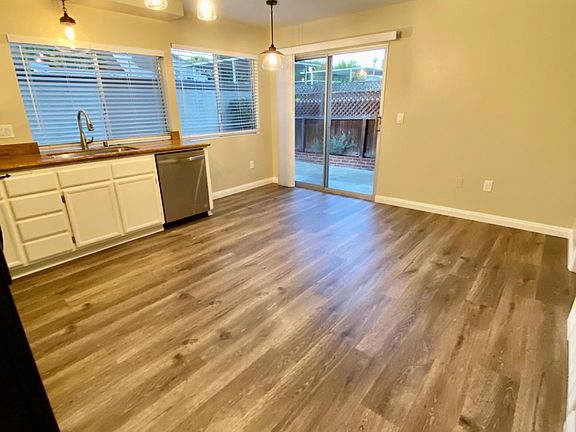 3rd image of 10850 Carbet Pl