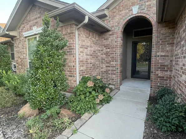 2412 SW 141st St, Oklahoma City, OK 73170