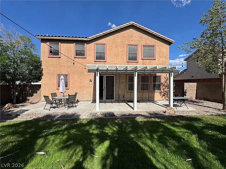749 Beach Park St — Photo 16